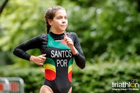 Melanie santos saiu da água junto à também benfiquista vera vilaça para a prova de ciclismo, marcando ambas o ritmo no grupo da frente no segmento de ciclismo. Usa S Tamara Gorman Comes Back From A Year Off Triathlon To Claim The U23 World Title World Triathlon
