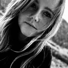 Miranda Garner (@MirMir_4)