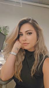 אנשים יקרים! אבא שלי חקלאי תותים בקדימה וזקוק לעובדים דחוף! דרישה