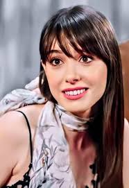 My beloved Nazli from Dolunay....❤️💙☀️💥🍁🌹🌲☀️💙❤️Nice day girls