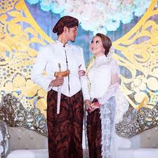 Explore tweets of raf yaakob @rafyaakob on twitter. Kisah Malam Pertama Raf Yaakob Mawar Rashid