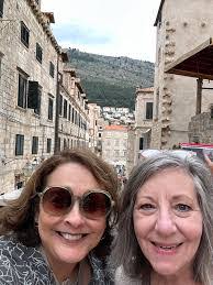 Jami Hill's Instagram, Twitter & Facebook