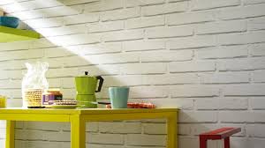 Envoi d'échantillons, garantie satisfait ou remboursé, service clients disponible. Le Papier Peint A Effet Fait Le Mur Chez Leroy Merlin Deco Cool Com