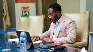 Though Independence Day celebrations are over, I believe we should  continually remind ourselves that the Nigeria of our dreams will become a  reality only if we work together to achieve it. Contributing