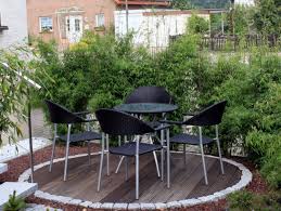 Für eine kübelbepflanzung eignen sich die fargesien am besten, denn diese werden nicht zu groß, sind gut. Bambuspflanzen Kaufen Aber Welche Bambushecken De