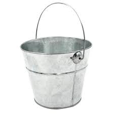 Homgaty 5 pieces small metal bucket galvanized buckets,icing french fries tin pails for wedding party decoration. Artskills Project Craft Small Decorative Metal Bucket For Indoor And Outdoor Crafts And Decor 4 In H X 5 In W Pa 7225 The Home Depot
