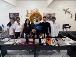 Grupo Hadassa| Maior Operadora de Turismo Internacional do 🇧🇷❤️ | Hadassa  Viagens, a maior do Brasil em turismo internacional. #tbt de hoje!! Uma  liderança que vai além dos negócios: nosso CEO Garcia... | Instagram