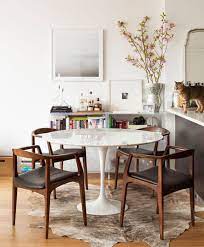Originally designed by eero saarinen during the mid century modern era, the tulip dining table has become the pinnacle of simplicity, function and modern design. Modern Classics Eero Saarinen S Tulip Table Modernes Esszimmer Speisezimmereinrichtung Esszimmer Inspiration