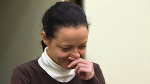 The munich state court's verdict carries an automatic. Oberlandesgericht Zschape Mutter Sagt Im Nsu Prozess Aus Br24 Br De