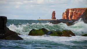 Helgoland ist die einzige deutsche hochseeinsel und liegt in der nordsee. Helgoland Insel Der Gegensatze Manager Magazin