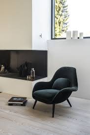 8 Modern Accent Chairs For A Super Chic Living Room Amazing Chairs Modern Interior Design Chic Living Room Interior Design Chair Living Room Chairs Modern