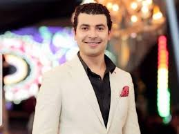 السابق اسم معناه يدل على النعومة والجمال. Ù…Ø­Ù…Ø¯ Ø£Ù†ÙˆØ± ÙŠØ¹Ù„Ù‚ Ø³Ø§Ø®Ø±Ø§ Ø¹Ù„Ù‰ Ø¥Ø¹Ù„Ø§Ù† Ø¹Ø·Ø± Ø¹Ù…Ø±Ùˆ Ø¯ÙŠØ§Ø¨