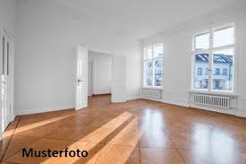 Etagenwohnung kaufen in hamburg, 32 m² wohnfläche, 1 zimmer wohnung nr65 im 5og32,31 m² wflbestehend. Zwangsversteigerung Haus Beethovenallee In Hamburg Flickr