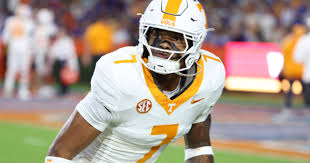 NCAA hands Tennessee's Arion Carter two-game suspension over $427 flight