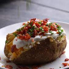 29 Things Vegetarians Can Make For Dinner That Aren T Pasta Microwave Recipes Baked Potato Baked Potato Microwave