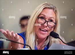 S 42a hi-res stock photography and images