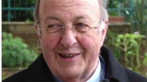 Superior General sscc saluda al obispo Manuel Donoso por su 25 años