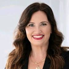 Michelle Spearing's Instagram, Twitter & Facebook