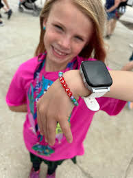 Disney fans connect through bracelets