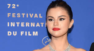 Selena Gomez Jumps 62 Places On The British Chart Somag News
