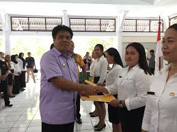 Selanjutnya tinggal menunggu penyerahan surat keputusan (sk) pengangkatan cpns dari pejabat sk pengangkatan cpns terhitung mulai tanggal 1 maret 2019 itu sudah di meja bupati ppu. Penyerahan Sk Cpns Bupati Harapkan Asn Tidak Minta Nota Dinas Indo Brita