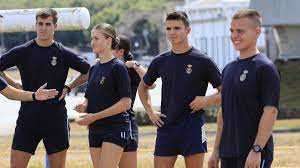Desvelan la reacción de los reyes Felipe y Letizia a la relación de Leonor  y su compañero de Elcano | Vozpópuli