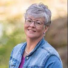 Ruth Nettleton's Instagram, Twitter & Facebook