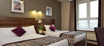 Jurys inn edinburgh offers 186 forms of accommodation with coffee/tea makers and a hairdryer. Glasgow Hotel Photo Gallery Jurys Inn