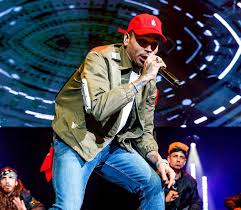 pollstar elite 100 artists chris brown shimmies into top