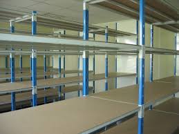 L'étagère stockage est idéale pour des mairies, collectivités et associations ou autres organisations nécessitant du stockage d'archives et d'autres. Installation D Etageres De Stockage Entrepot Industriel