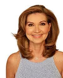 Cindy Lesch's Instagram, Twitter & Facebook