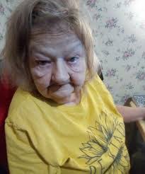 Dena Hendrix's Instagram, Twitter & Facebook