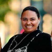 Rhona Barnett-Pierce challenged my PeakHR Basecamp cohort to make a video  talking about why we want to work in People OPs/HR.