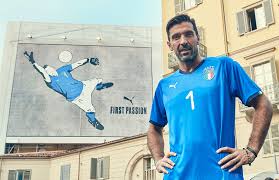 Tous nos vente maillot foot, fournir presque tous les types maillot, vous trouverez le nouveau maillot italie. Le Nouveau Maillot De L Equipe D Italie 2018 Devoile Foot Inside