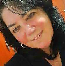 Rosa verde" única no mundo 💚 alguns dizem que é fake. Planta é rara e  somente pode ser encontrada em Fátima, Portugal, na cidade de Cova de Iria.