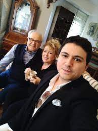 Memduh bayraktaroğlu kitapları, incelemeleri ve yorumları, kitaplarından alıntılar ve sözler, kitaplarını okuyanlar. Caglar Cilara Twitter Da Memduh Bayraktaroglu Ve Ressam Esi Incilay Hanim Ile Sohbet Ettik Birazdan Youtube Programinda Sarkilar Soyleyecegiz Memduhtv Https T Co 9wlouvtx4h