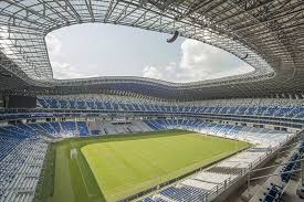 L'estadio bbva bancomer à monterrey, au mexique, est un accueil majestueux qui attire les fans passionnés dans un stade de classe mondiale qui représente. Estadio Bbva Bancomer Populous Architecture Lab