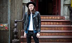 How Skinny Men Can Dress Their Body Type