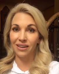 A reminder to stay positive and be well from Tavia Hunt.  #StayHomeStayStrong