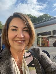 Paula Stringer's Instagram, Twitter & Facebook