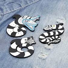 He is pure genius material with an iq of 200+. Beetlejuice Cartoon Sandworm Lydia Deetz Reptile Animal Occult Gift Black White Snake Soft Enamel Pin Snake Brooches Pins Badge Buy At The Price Of 0 88 In Aliexpress Com Imall Com