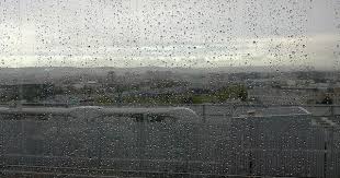 Paris Pluie Ciel Gris Paris Cedtbeauquandmeme Automne Pluie Ciel Instagram Paris Instagram Posts