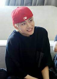 my pnyѕicѕ teacner ღtᴀᴇkook wattpad books biye