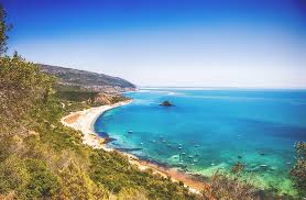 The portuguese language is not just spoken in portugal but is the official language of some countries located across south america and africa. Die Schonsten Strande In Portugal Unsere Top 10 Auswahl