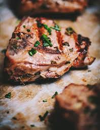 Cotelettes D Agneau Grillees A La Biere Blanche De Chambly Et Aux Fines Herbes Recipes Bistro Food Healty Food