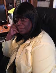 Essie Rutledge's Instagram, Twitter & Facebook