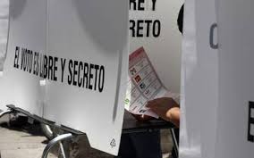 De una oca se avanza a la siguiente y se vuelve a tirar. Casillas Especiales