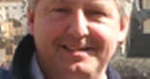 Tributes to dad amid reports of mercy crew delay