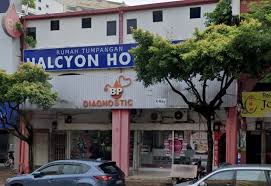 Taman melaka raya has a shopping mall called plaza mahkota which houses a bowling arena. Bp Healthcare Taman Melaka Raya Melaka Diagnostic Clinic