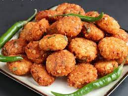 Paruppu Vadai Merupakan Sejenis Kudapan Ringan Yang Berasal Dari India Selatan Kuih Vadai Ini Bukan Sahaja Dinik Lentil Fritters Lentil Recipes Fritter Recipes